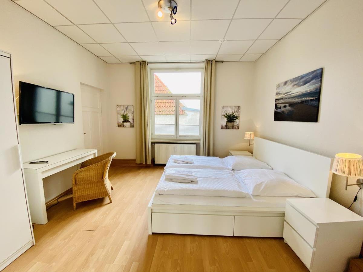 Promenadenblick/Captains-Suite Rostock Exterior photo